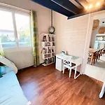 Ferienhaus Charmante Maison Familiale -jardin -wifi -parking Mérignac