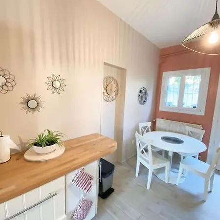 Charmante Maison Familiale -jardin -wifi -parking Casa vacanze *