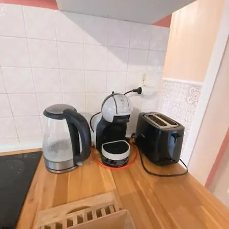 Charmante Maison Familiale -jardin -wifi -parking Casa vacanze *