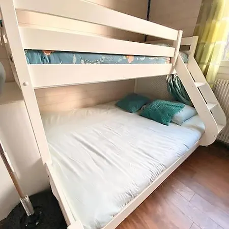 Сasa de vacaciones Charmante Maison Familiale -jardin -wifi -parking Mérignac